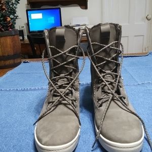 ROCKPORT Hydro-Shield Leather Boots